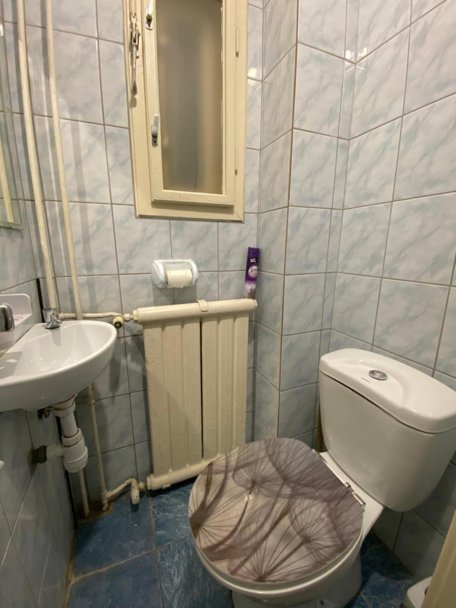Apartamento And Heart Of The *