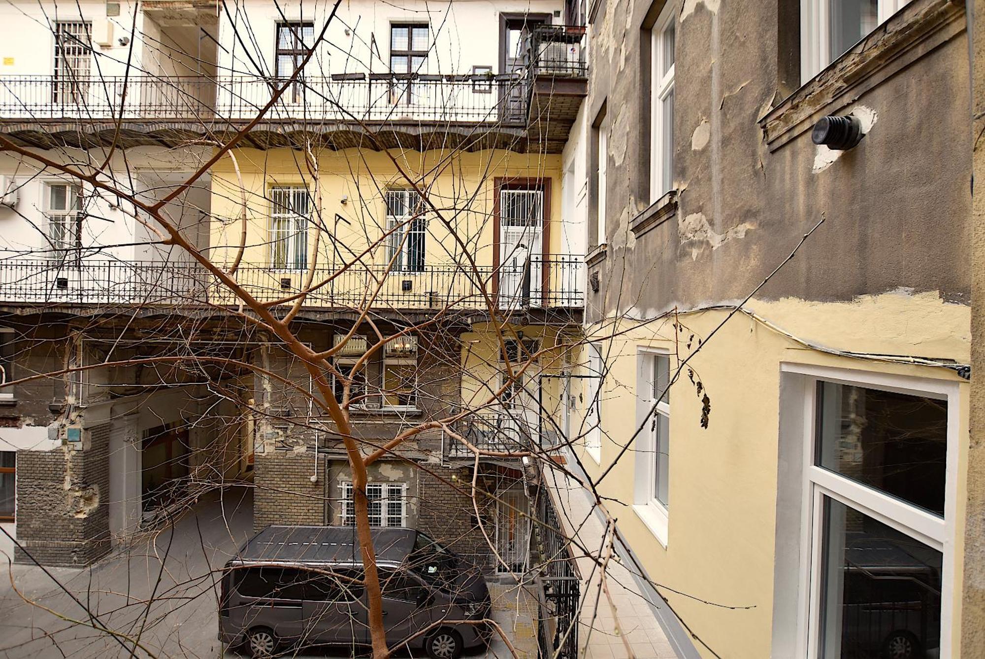 New Faces Design In Downtown Apartamento Budapest