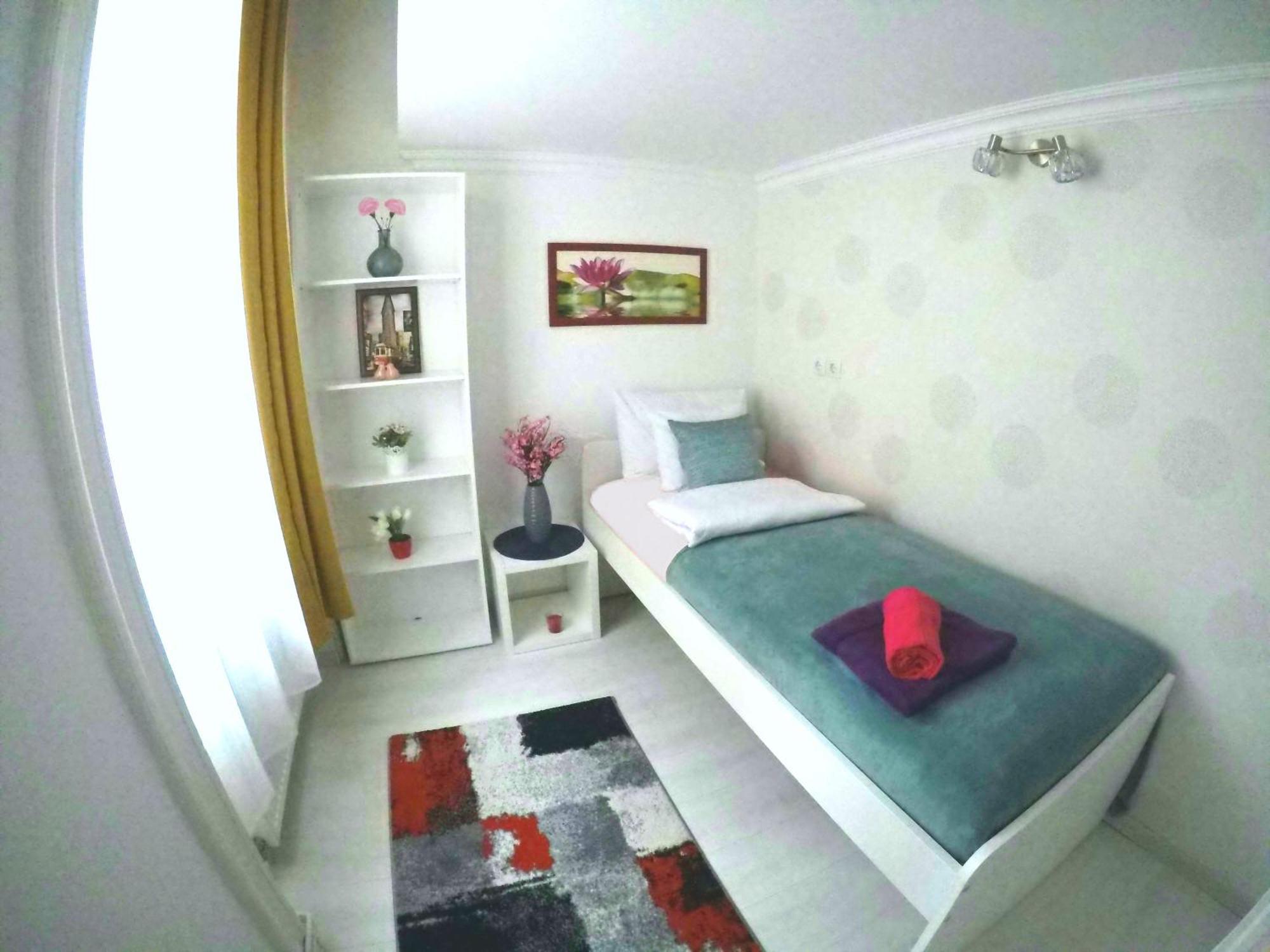 Mariann's Modern In The Center Apartment Budapest