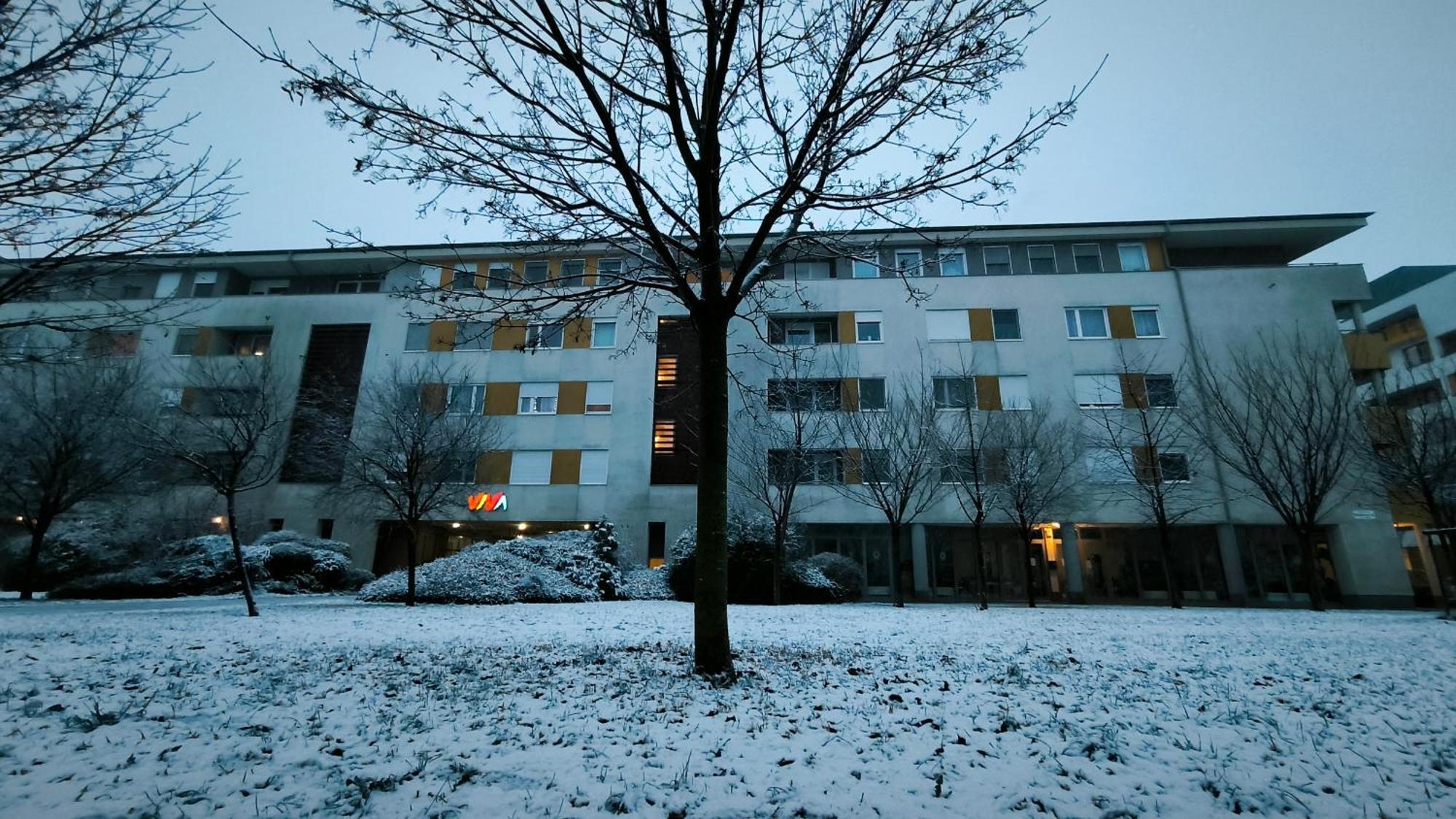 Viva - Cosy Flat In - Free Parking Apartman