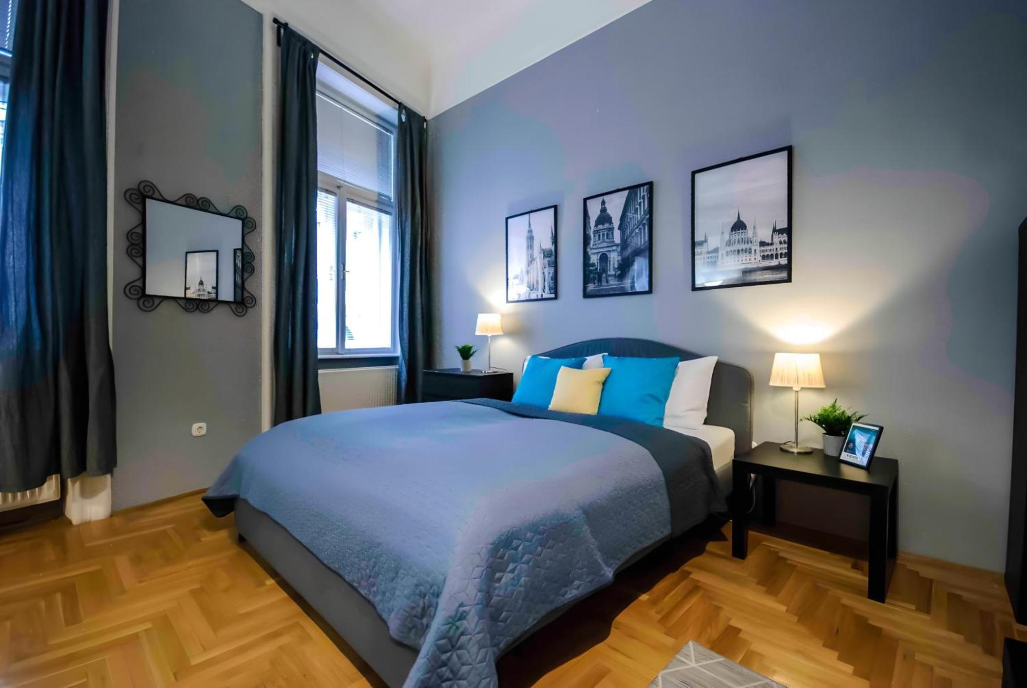R171 Elitehost Raday Apartamento