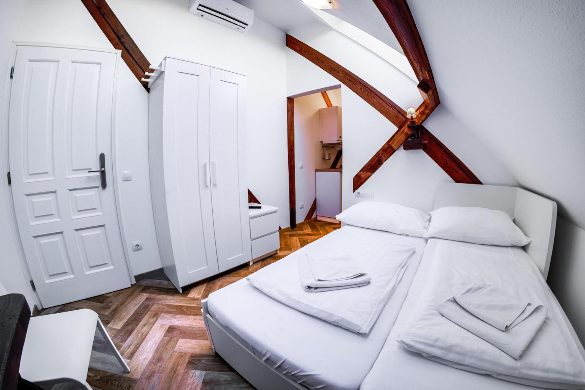 Toni 3* Budapest