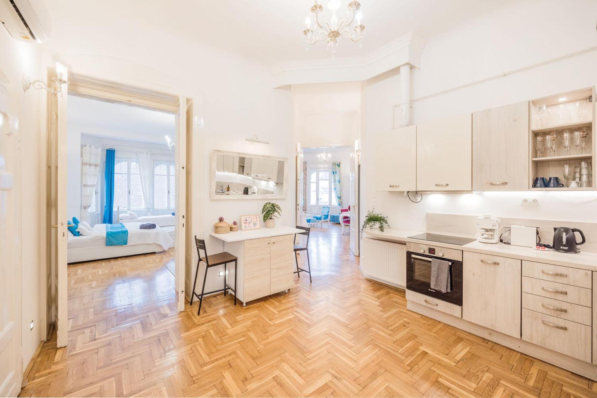 Amazing View Designer With Sauna And Jacuzzi 3 Min To Opera House * Budapest