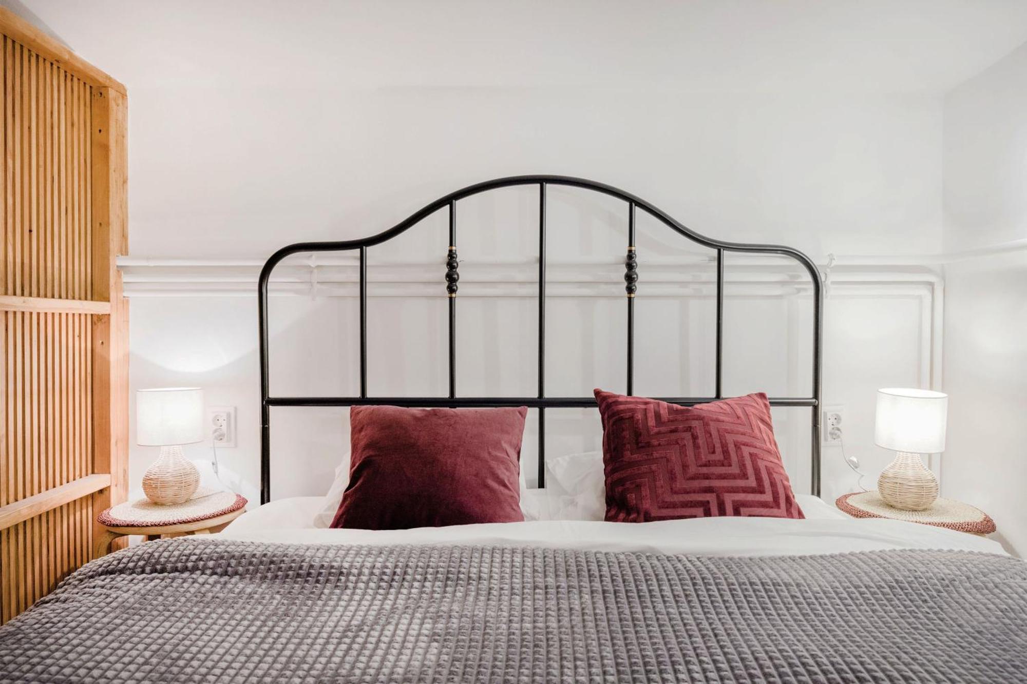 Wellness Wonderland: Garden, Sauna, Jacuzzi In Cbd Appartement