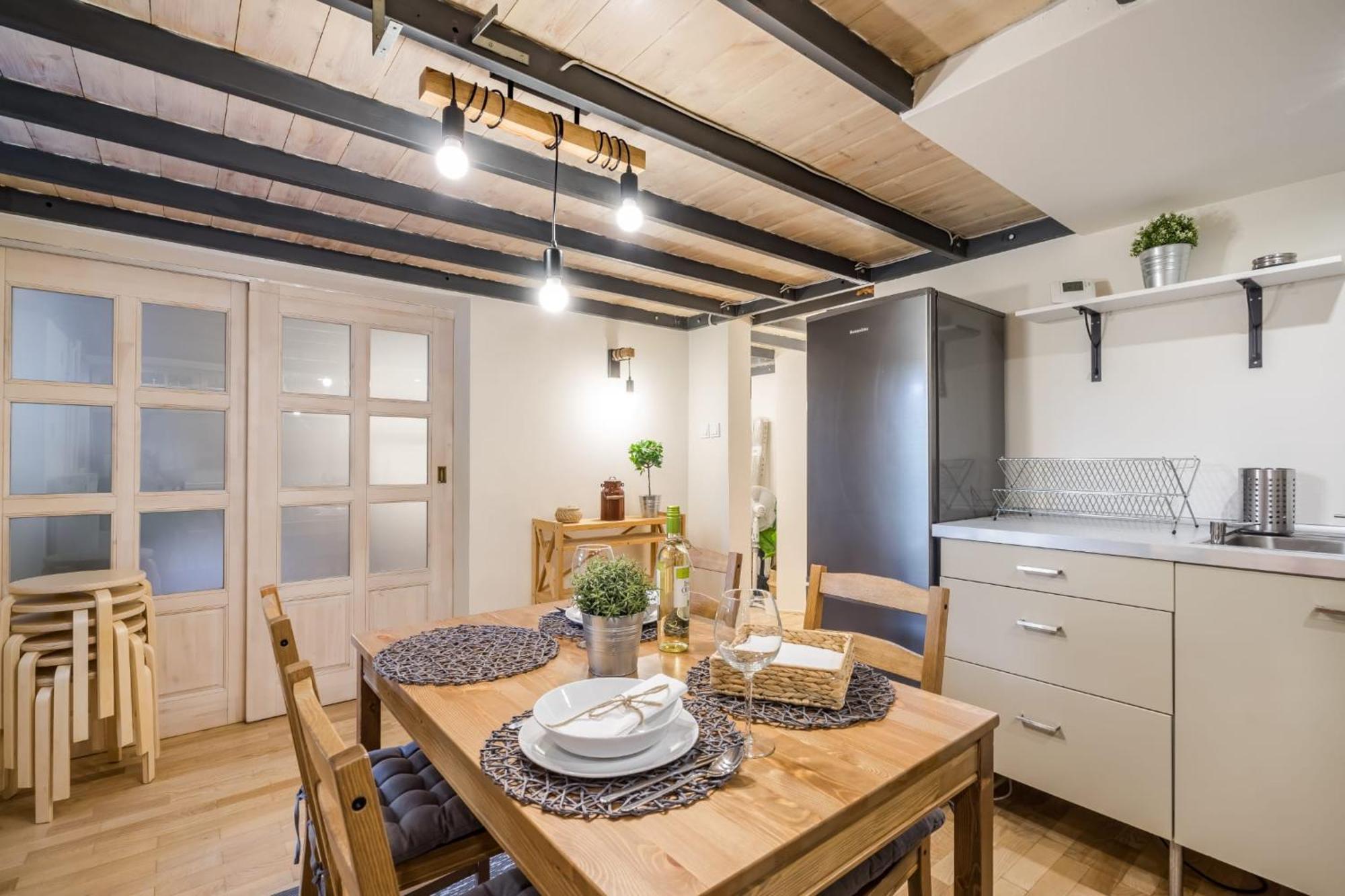 Wellness Wonderland: Garden, Sauna, Jacuzzi In Cbd Appartement *