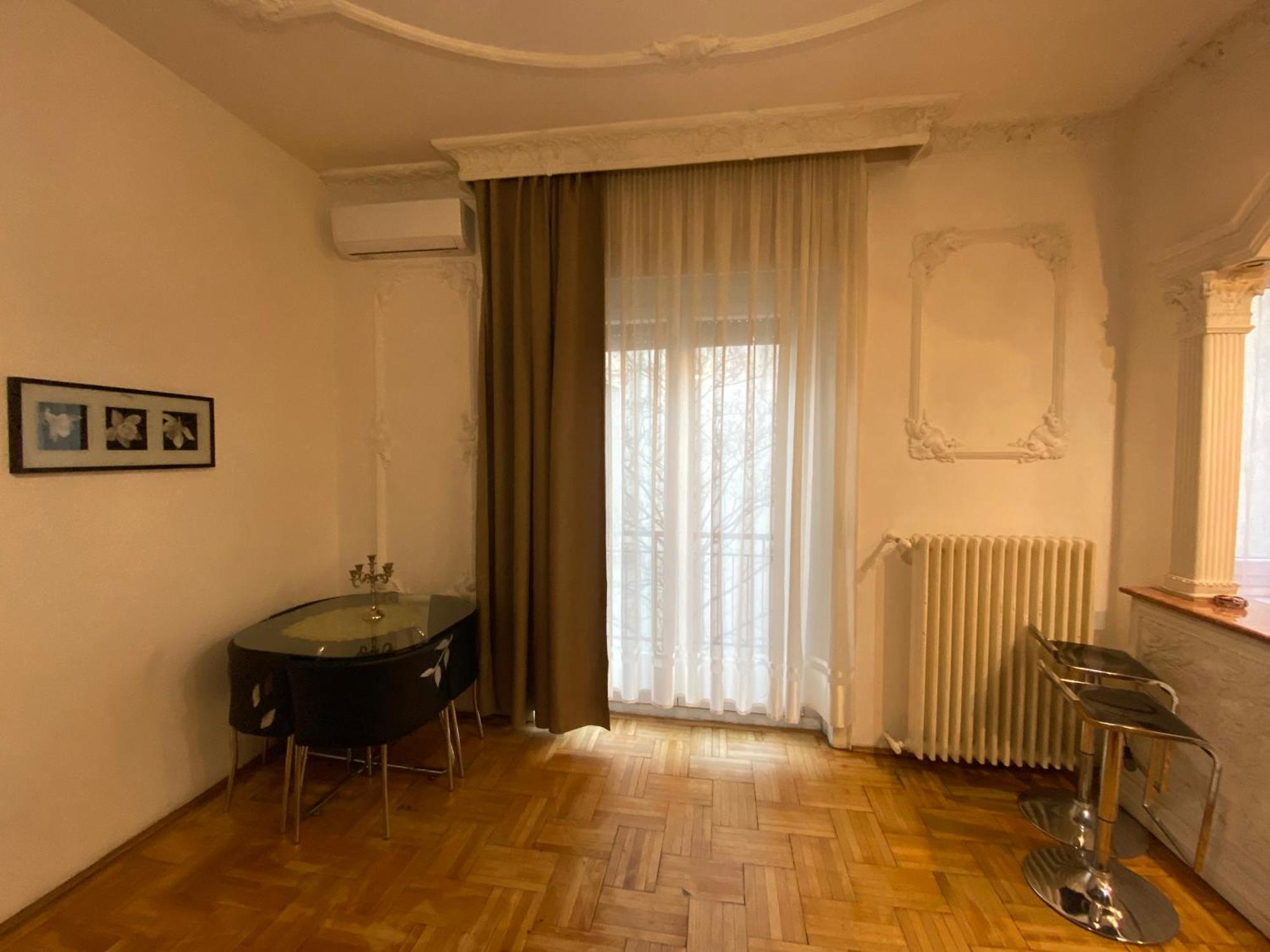 And Heart Of The Apartment *