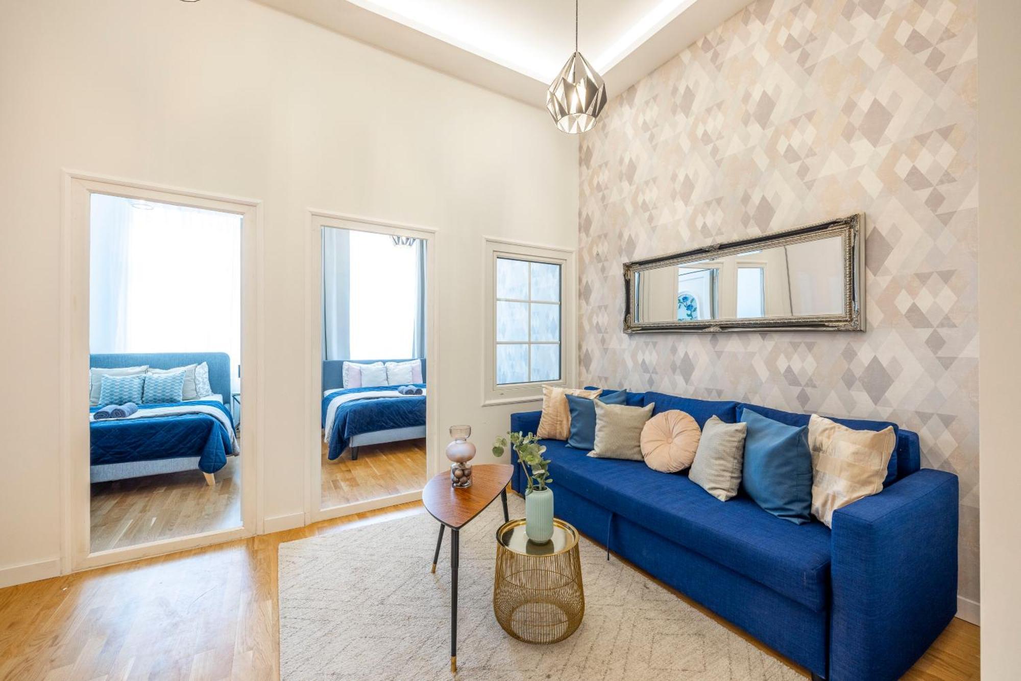 Luxury Quentin 2 Bedrm, 2 Bathrm Appartement