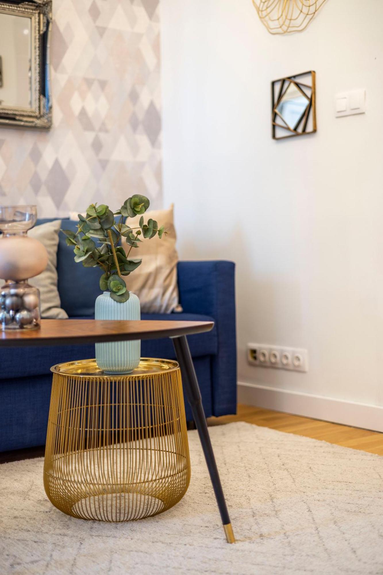 Appartement Luxury Quentin 2 Bedrm, 2 Bathrm *