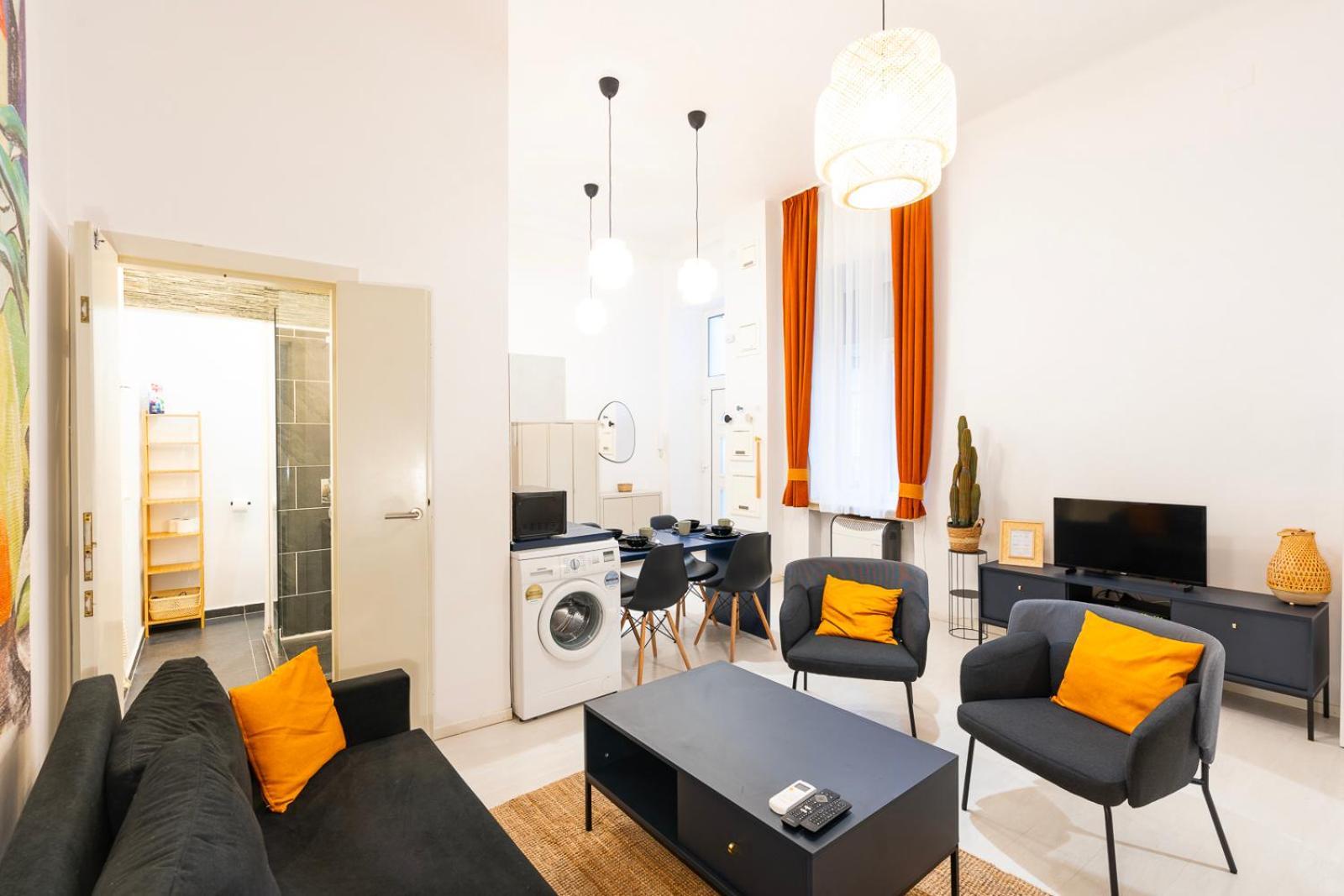 Modern Uniquely Designed Flat Andrassy Avenue And Oktogon Square * Boedapest