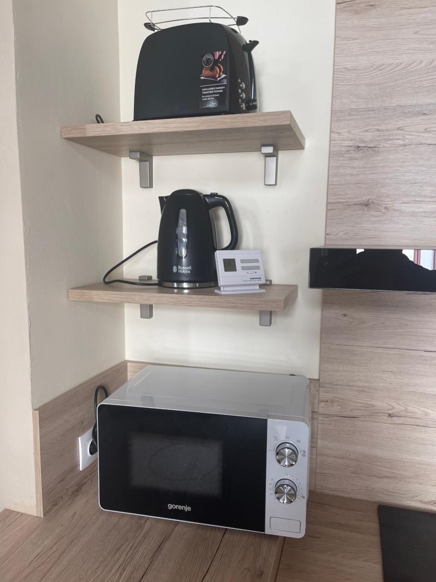 Hermes Apartment