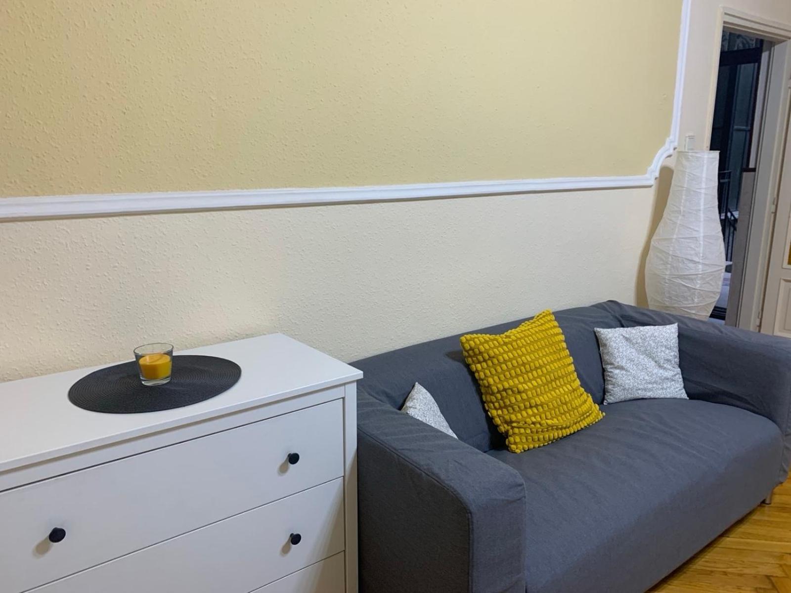 Cozy & Quiet Retro Style Apartment *