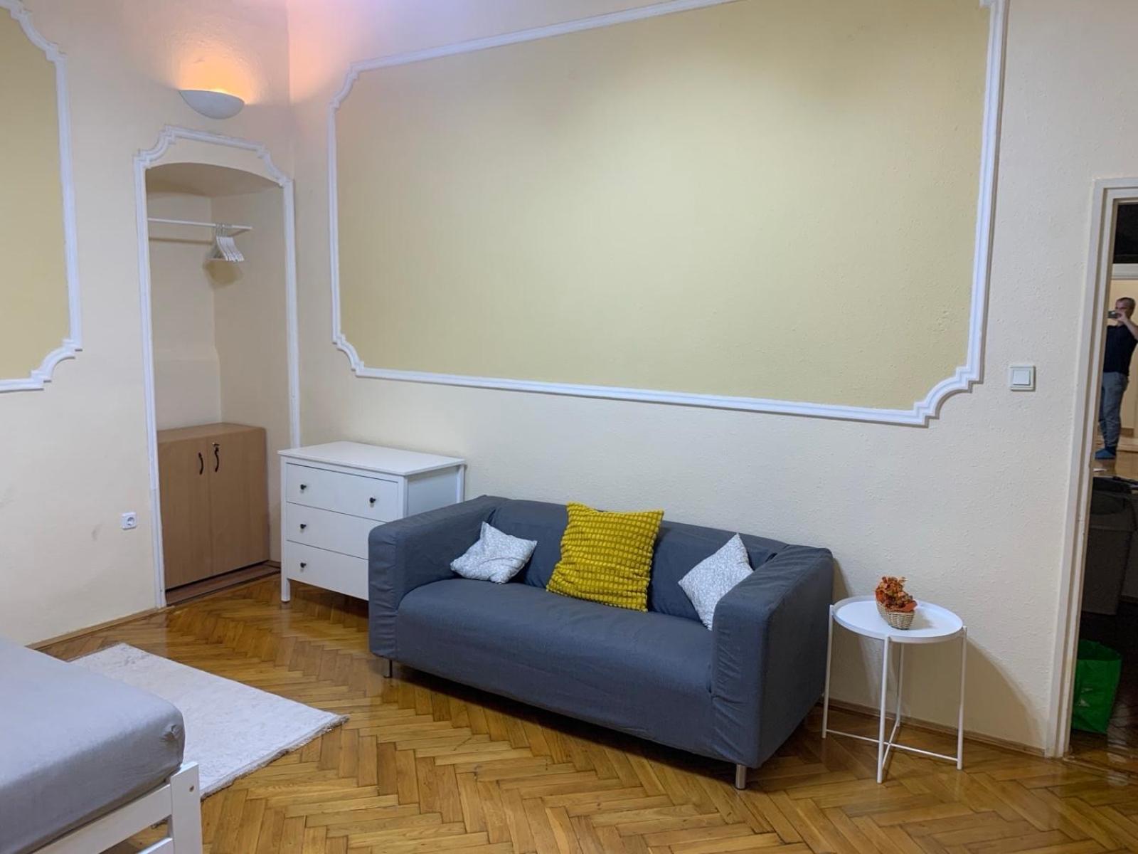 Cozy & Quiet Retro Style Budapest