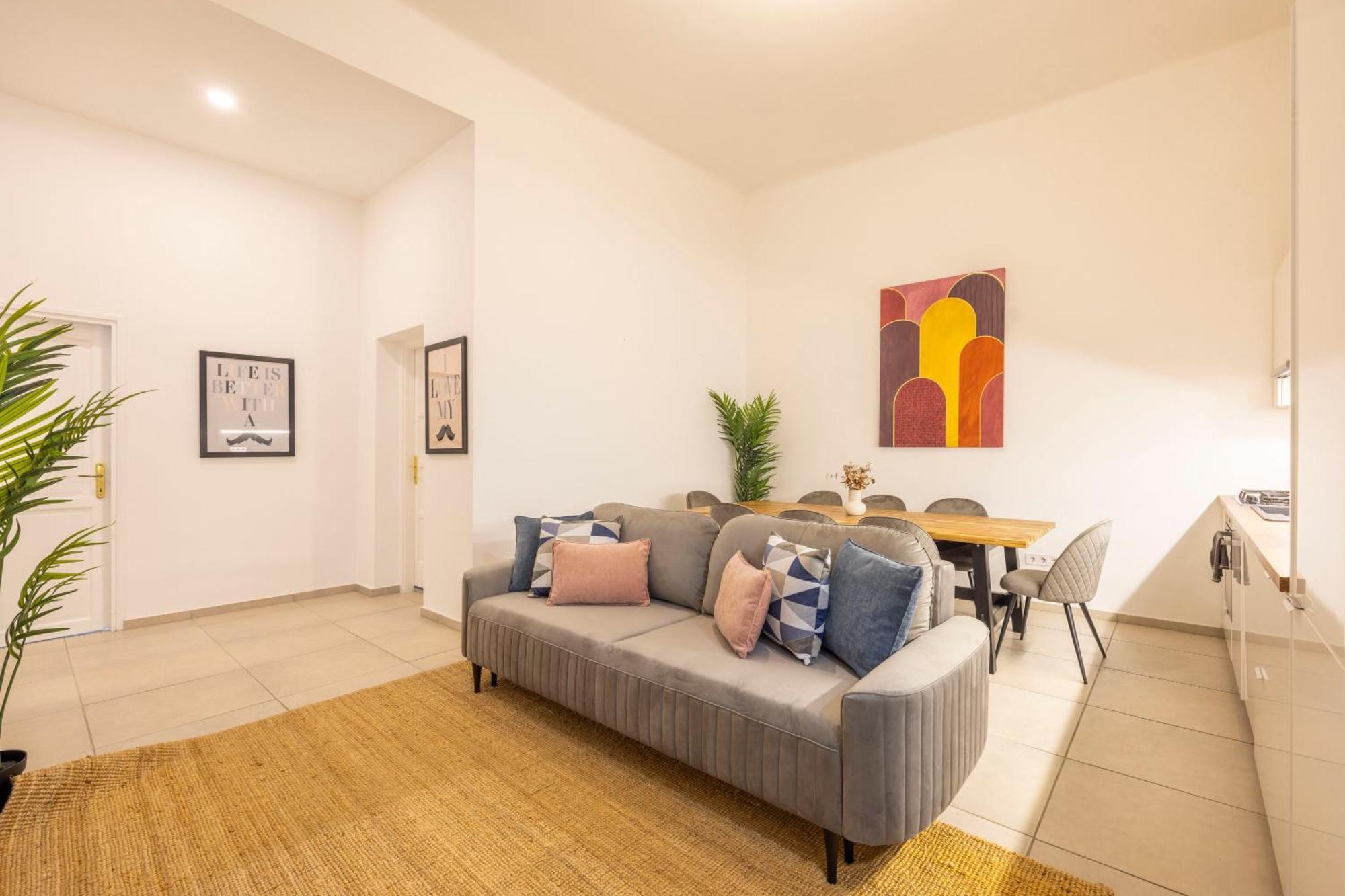 Exclusive Grand In The Heart Of * Budapest