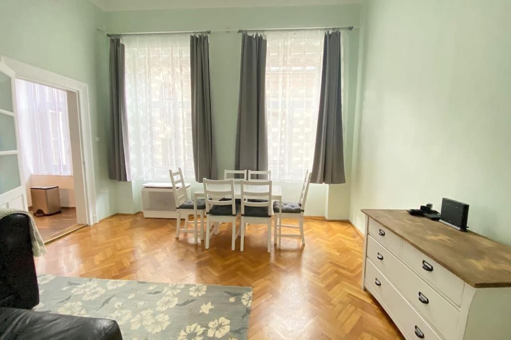 Apartment Heart Of