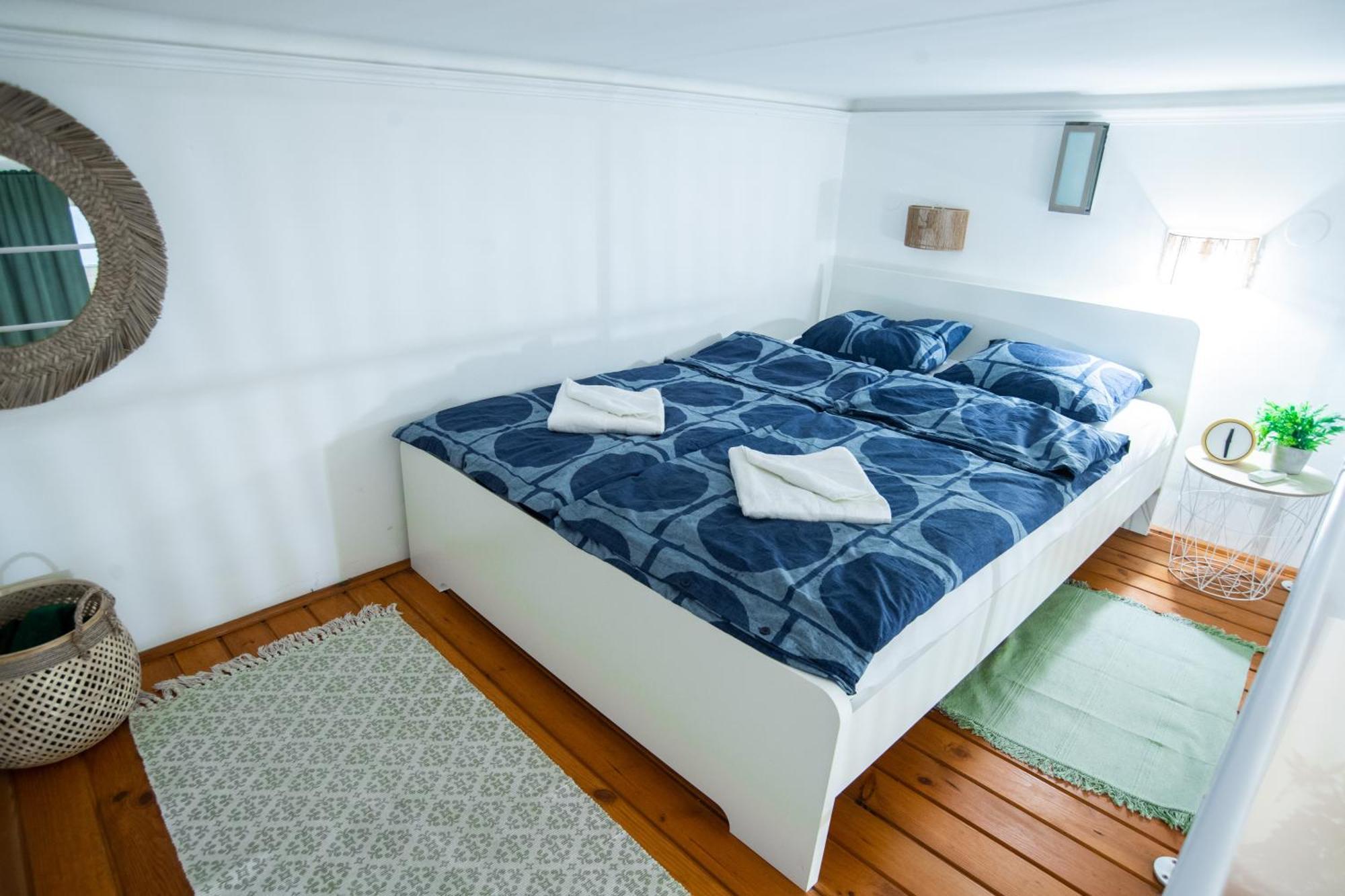 Apartment Lovely In Erzsebetvaros