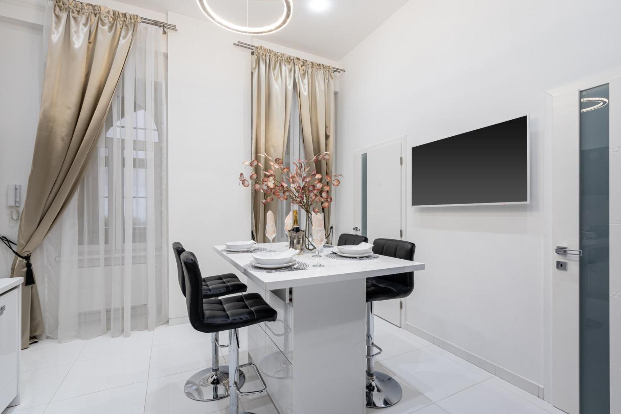 Apartman Opera Balkony Luxury With Free Parking *