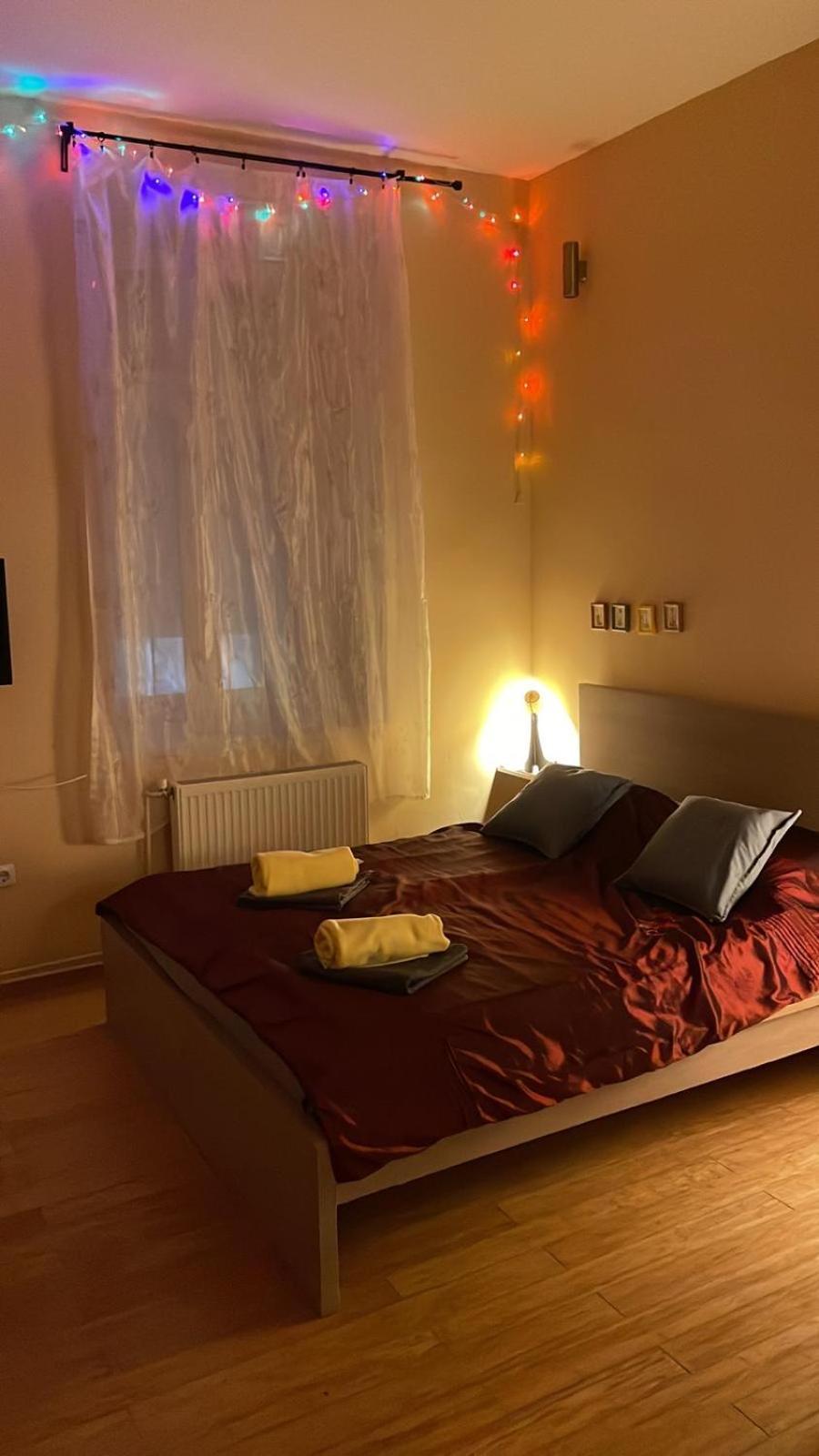 Clark Apartman **