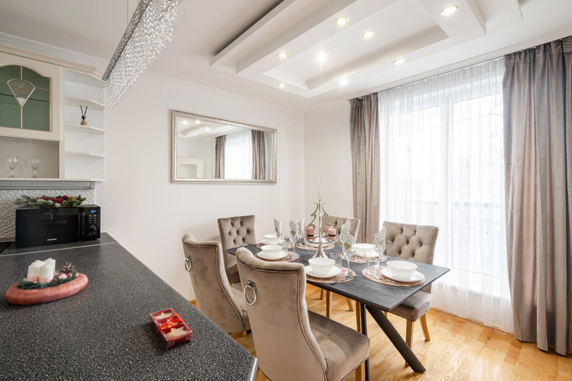 Beautiful Three Bedrooms With Free Parking Close To The Danube Coast Budapest
