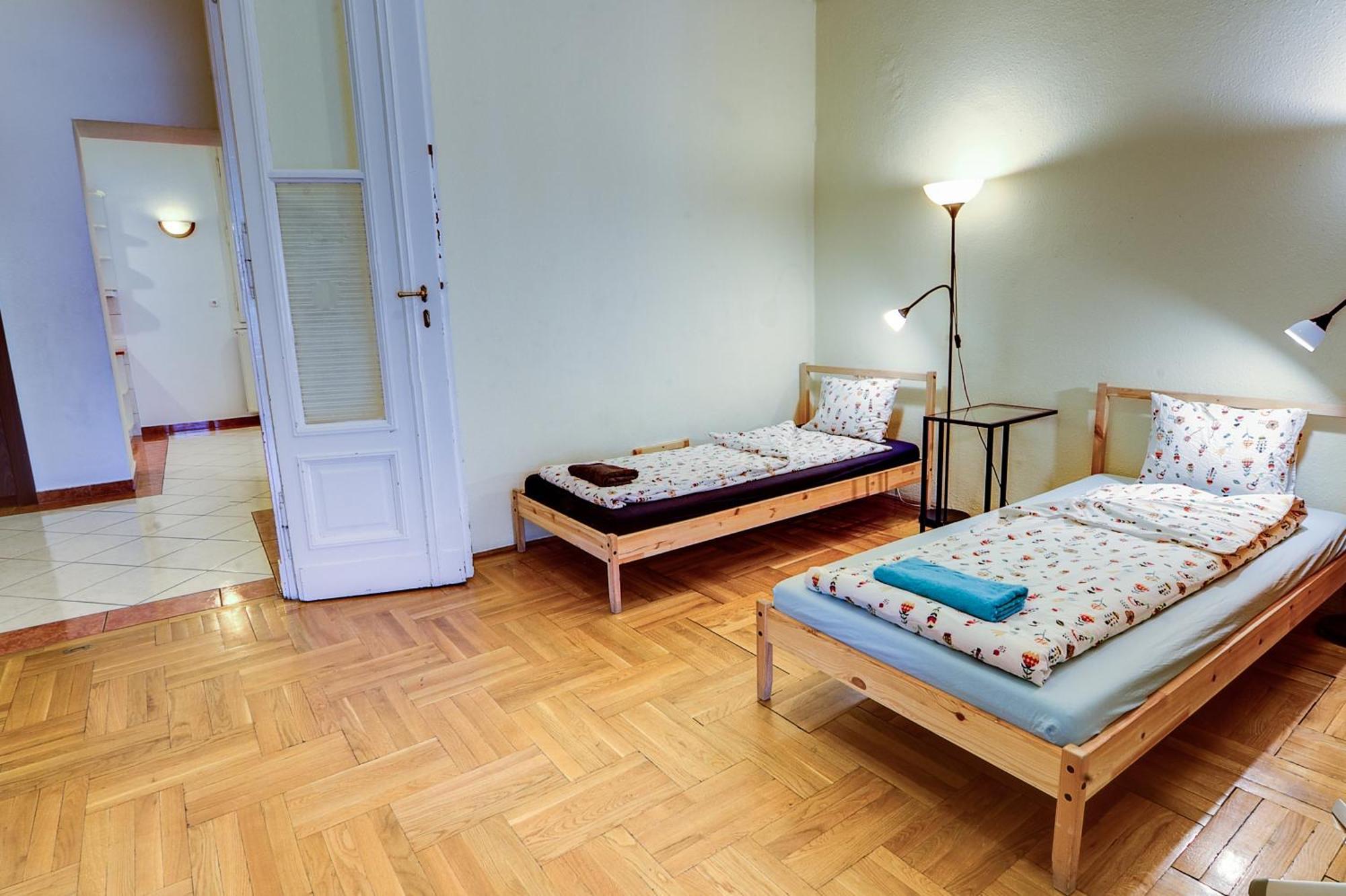 Pal'S Hostel And Apartments Budapest