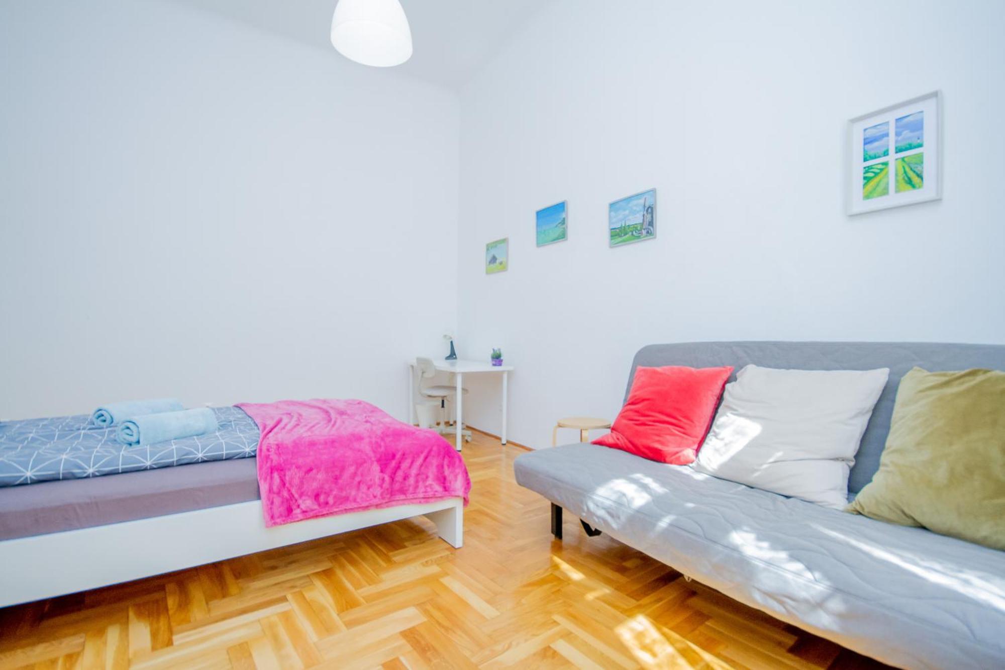 Kelvin's V District 2br Urban Haven By Nw *