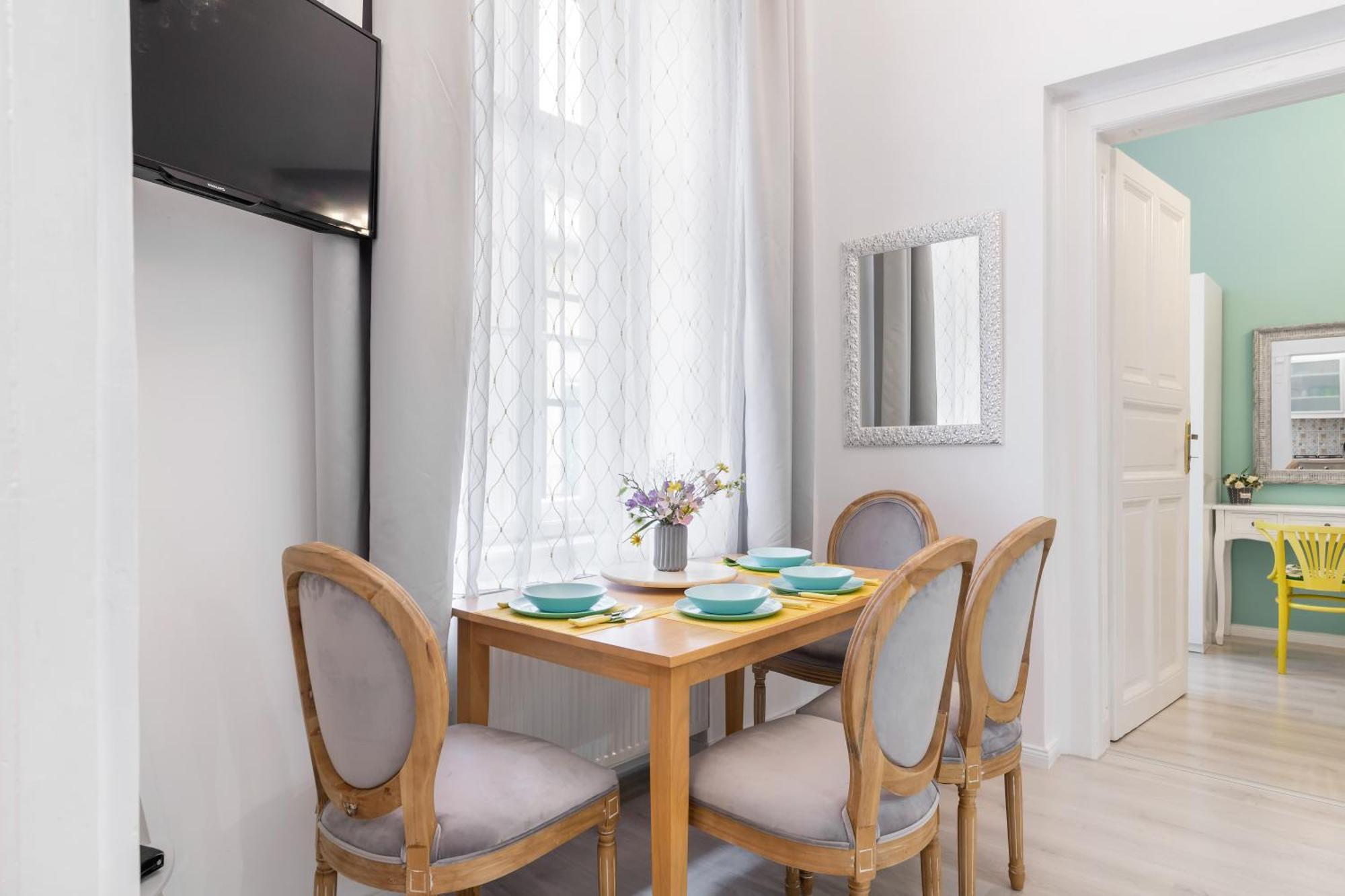 Green Apartment * Budapest