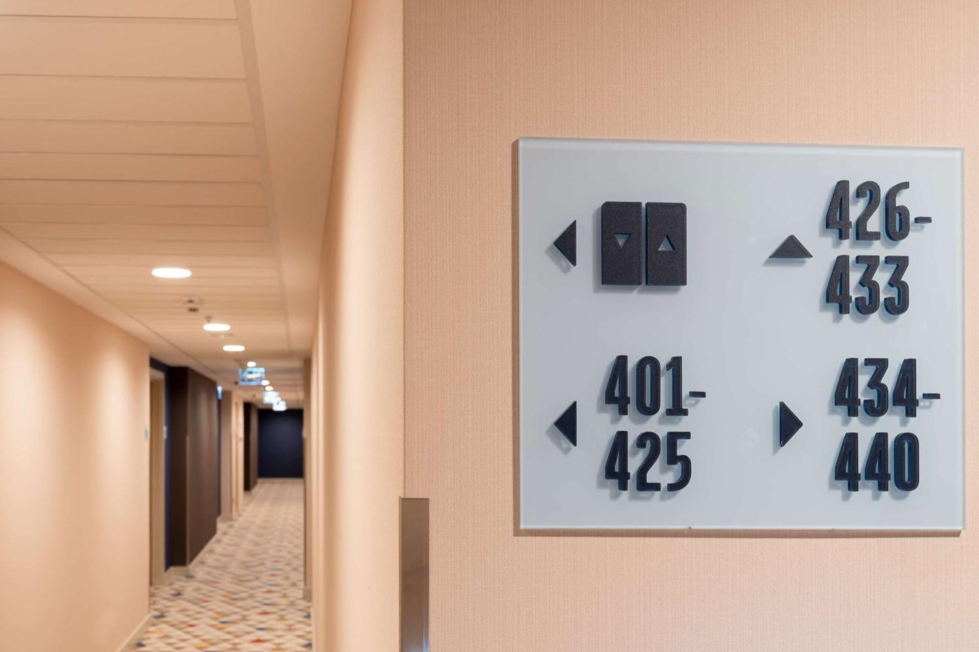 Hotel Hampton By Hilton Centre 3*