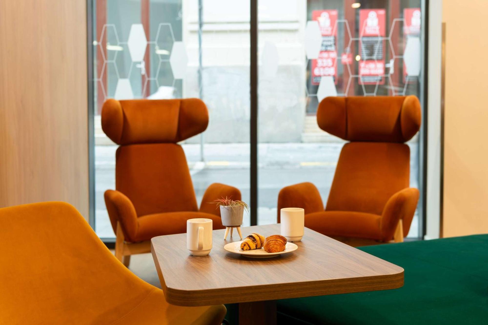 Hampton By Hilton Centre Hotel 3*