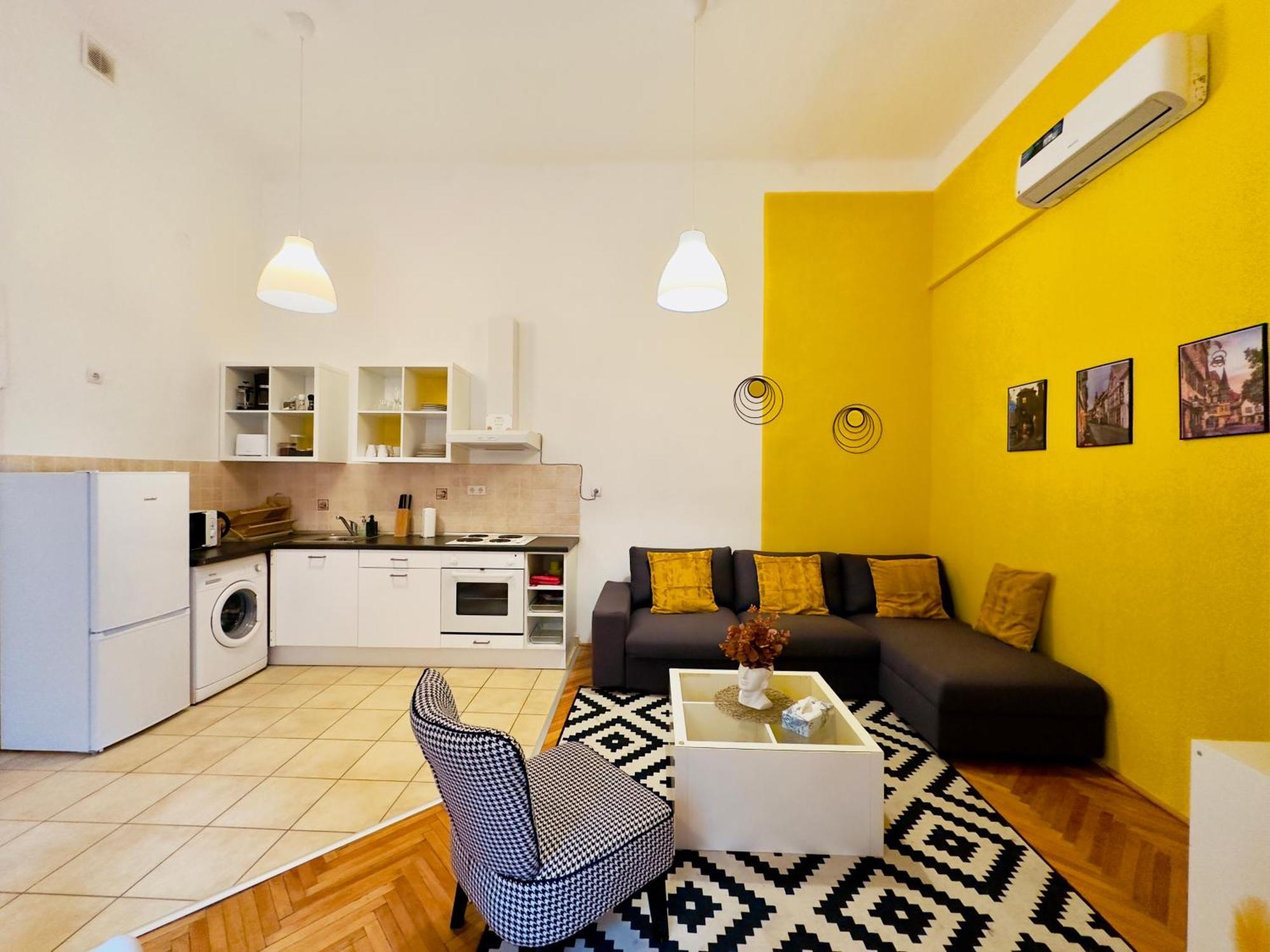 Large Peaceful 1br In - Yellow House Appartamento *