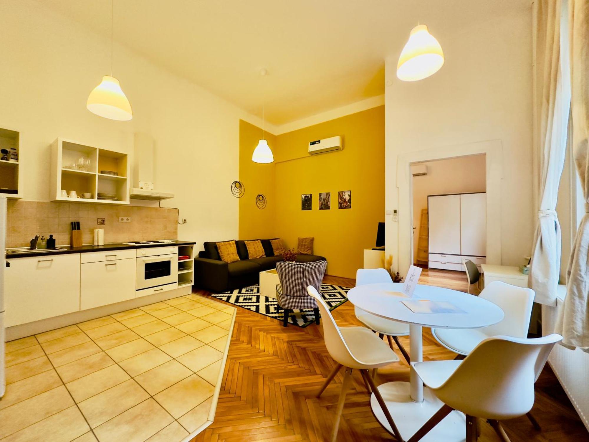 Appartamento Large Peaceful 1br In - Yellow House *