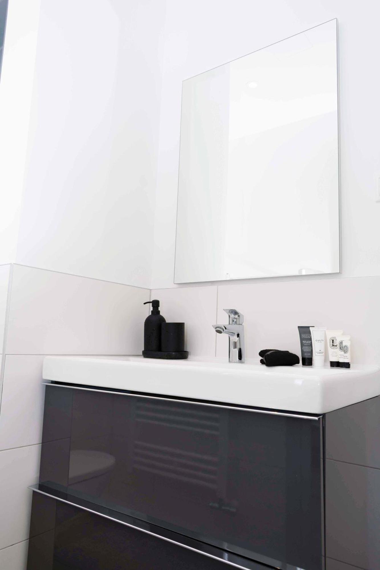 Luxury Cozy 2 Bdr Downtown Apt.6 * Budapest