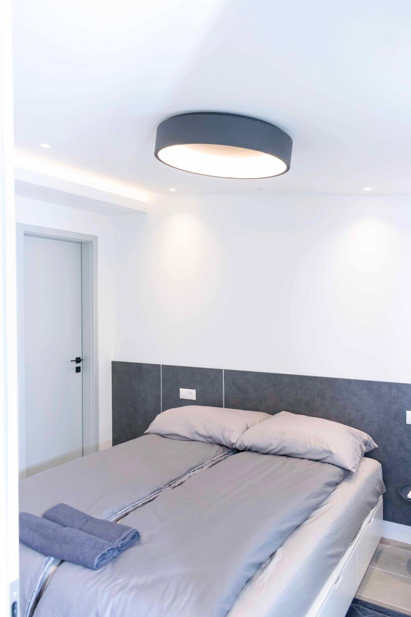Apartman Luxury Cozy 2 Bdr Downtown Apt.6