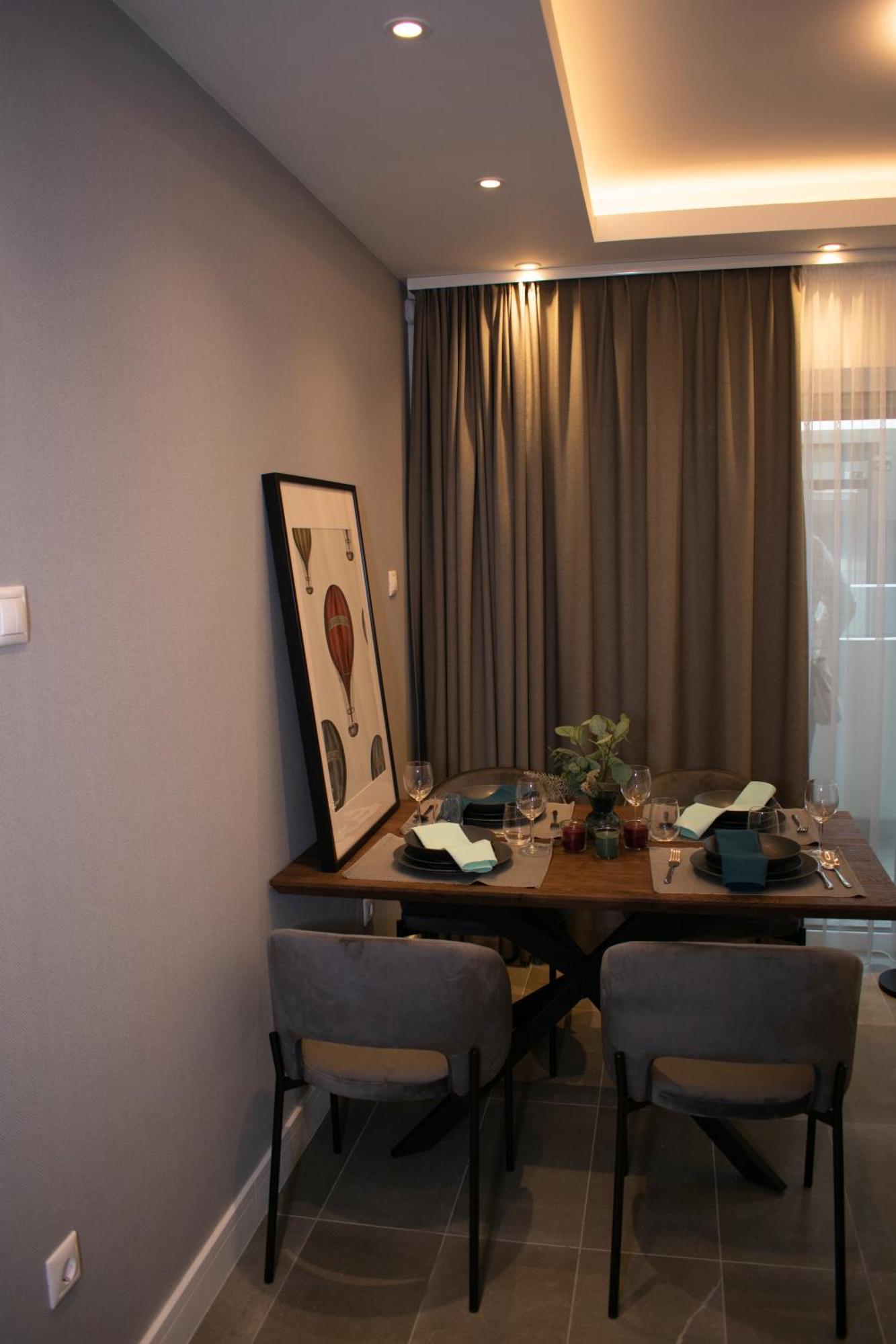 Luxury Cozy 2 Bdr Downtown Apt.2 * Budapest