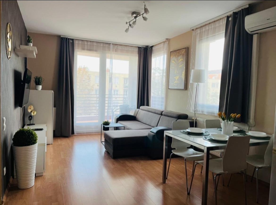 Lejlighed Vip Mini Resort,private Parking & Balcony