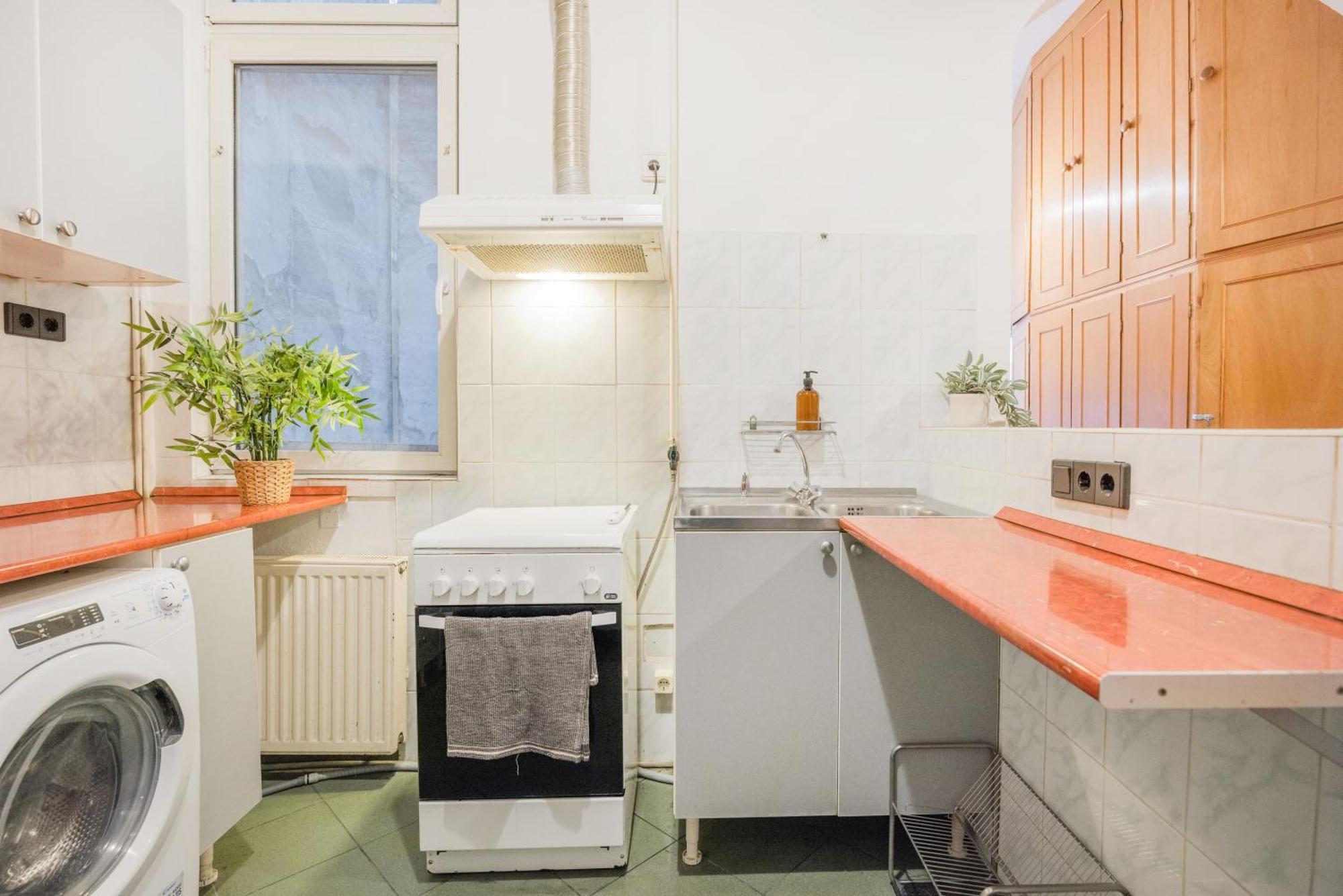 Apartment Just Chillin Apt-budapest Historic Landmarks *