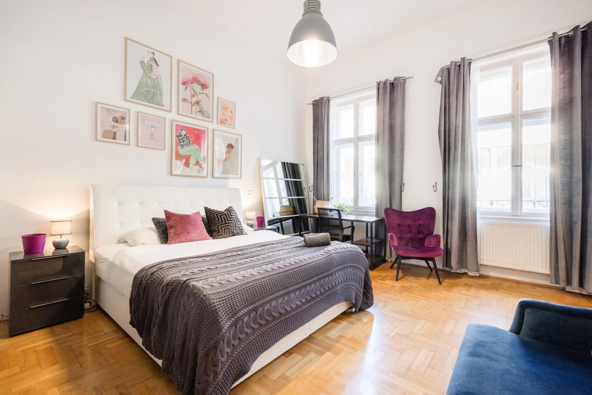 Historic Penthouse With Sauna & Jacuzzi @downtown *