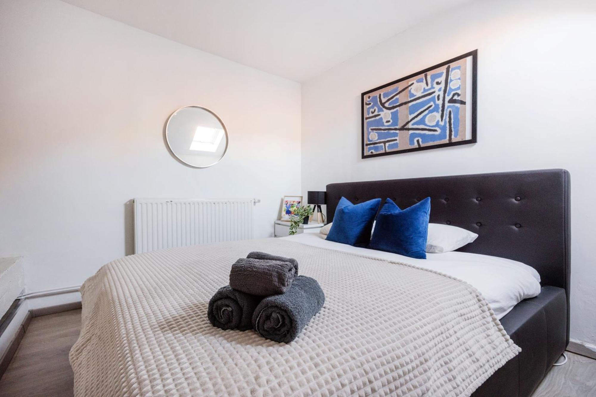 Historic Penthouse With Sauna & Jacuzzi @downtown *
