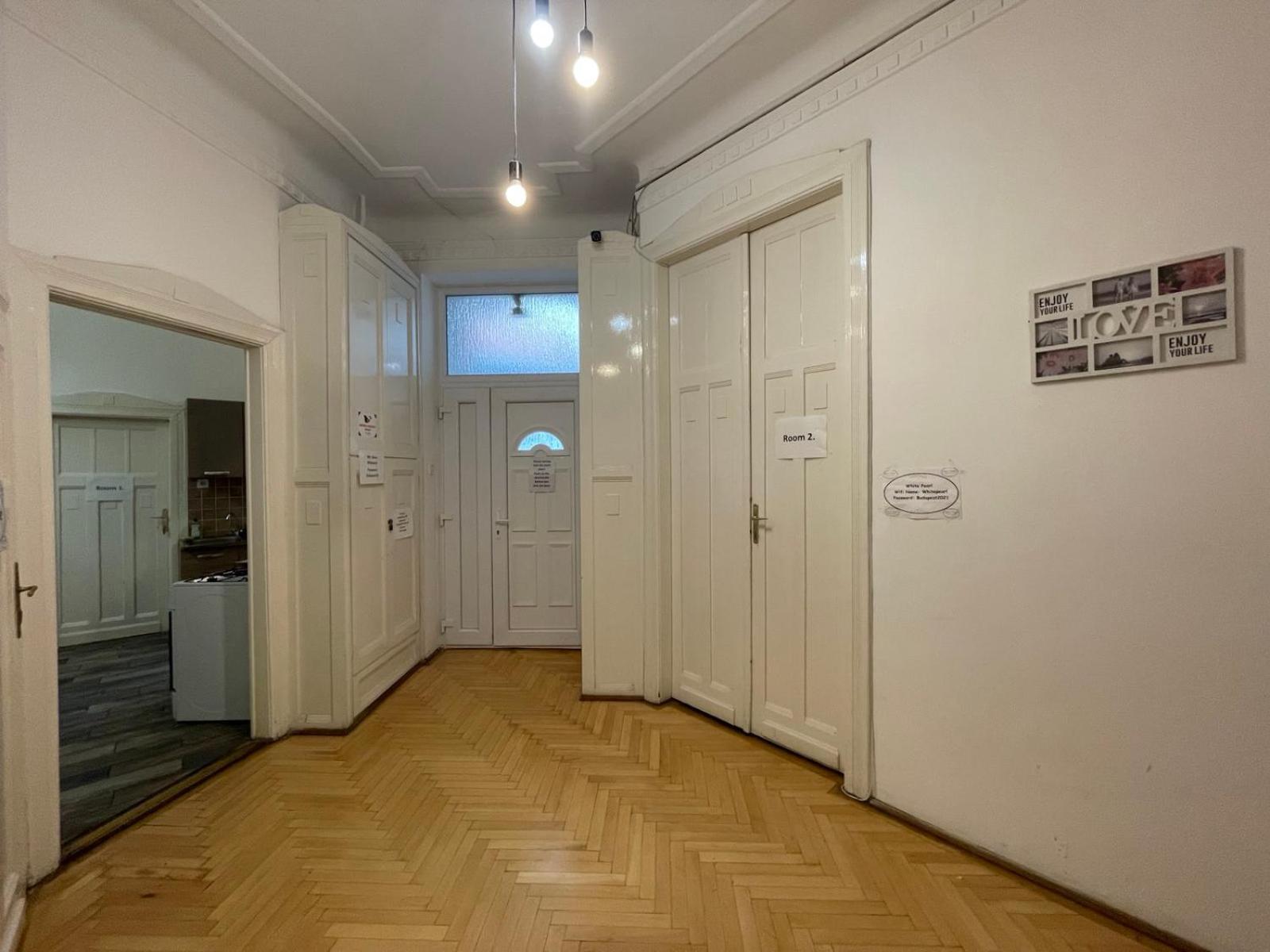 White Pearl Near Gozsdu Homestay Budapest
