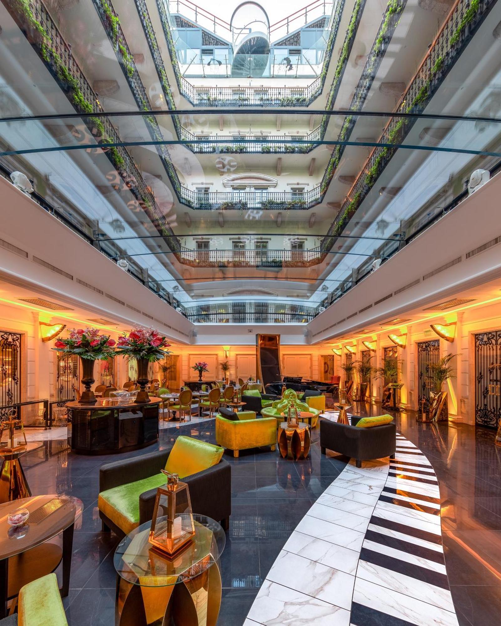 Hotel Aria By Library Collection 5*