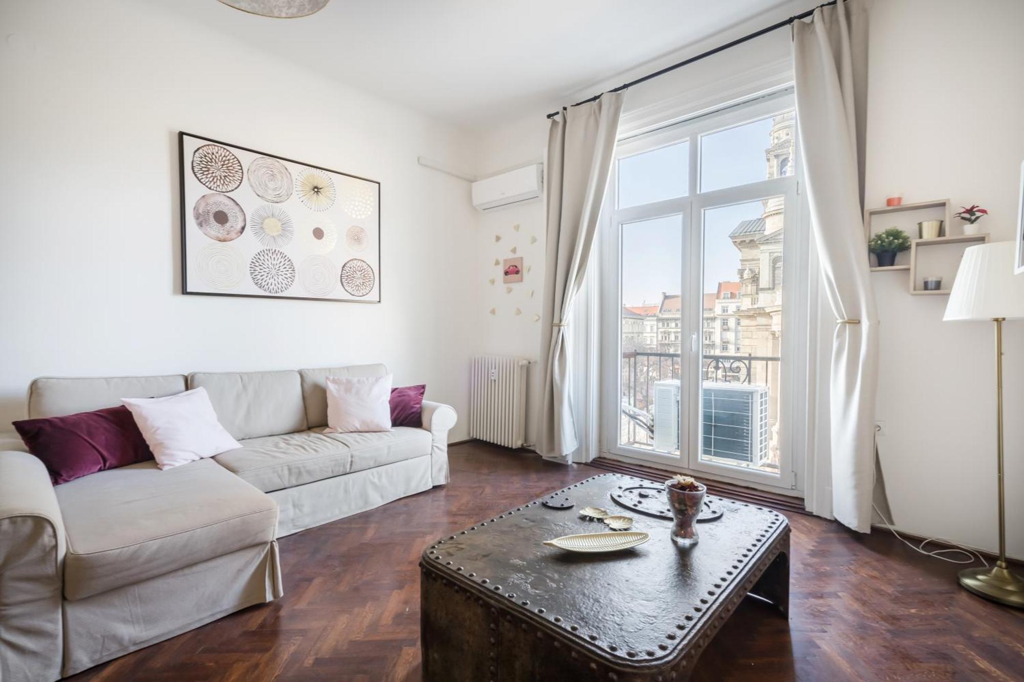 Amora Homes Luxury Basilica Breathless View-need Reservation For Free Parking *