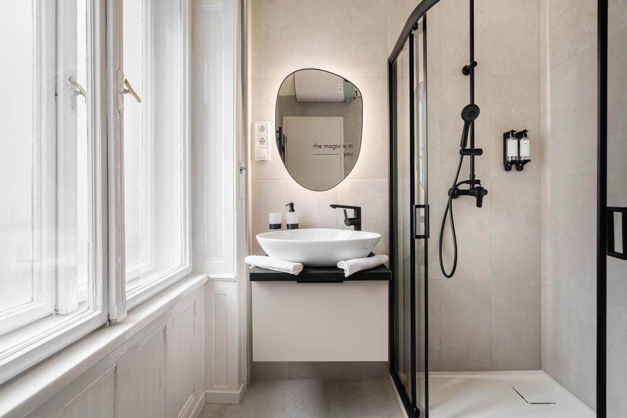 Boutique Suites, Location By Bqa Apartment *