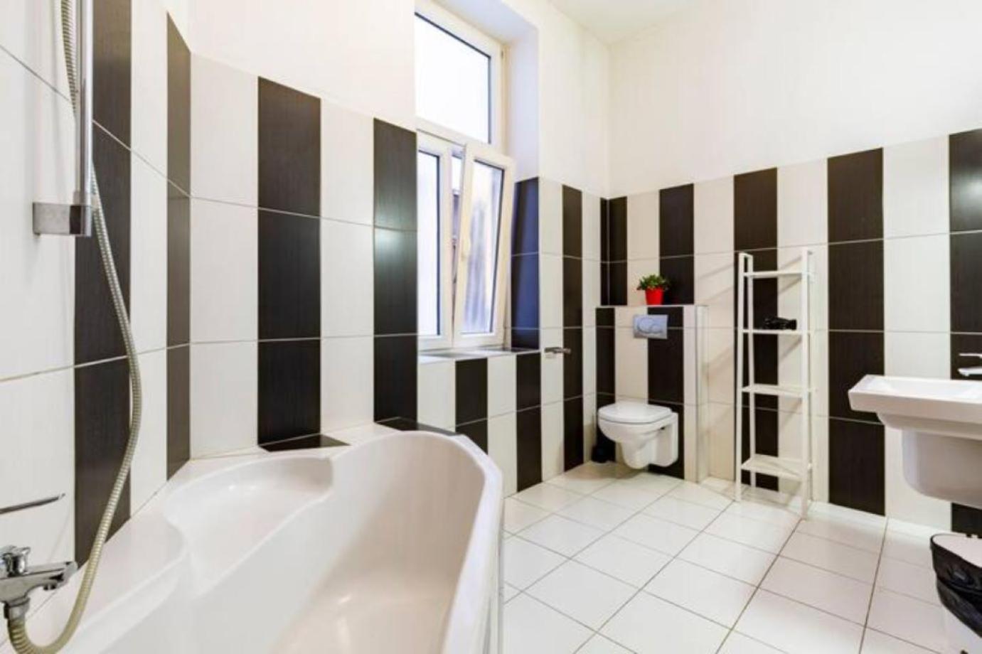 Apartment Bourgeois Elegance In The Heart Of