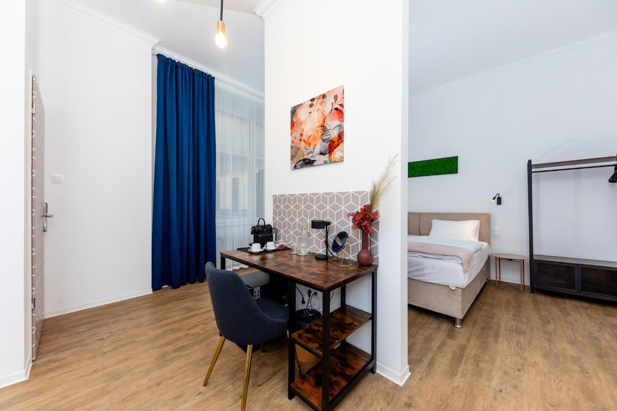 Adagio Downtown Hotel 3*