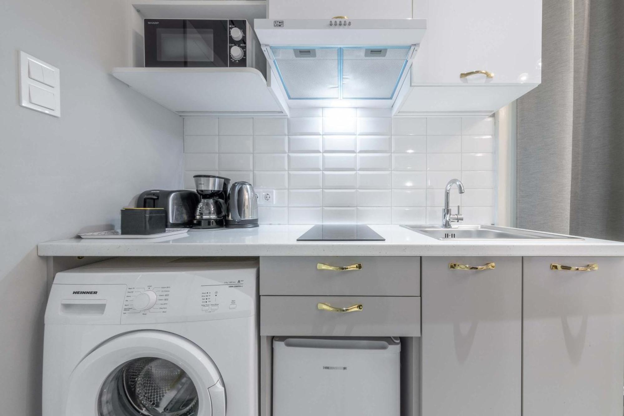 Js Modern Downtown Studios-self Check-in Apartment