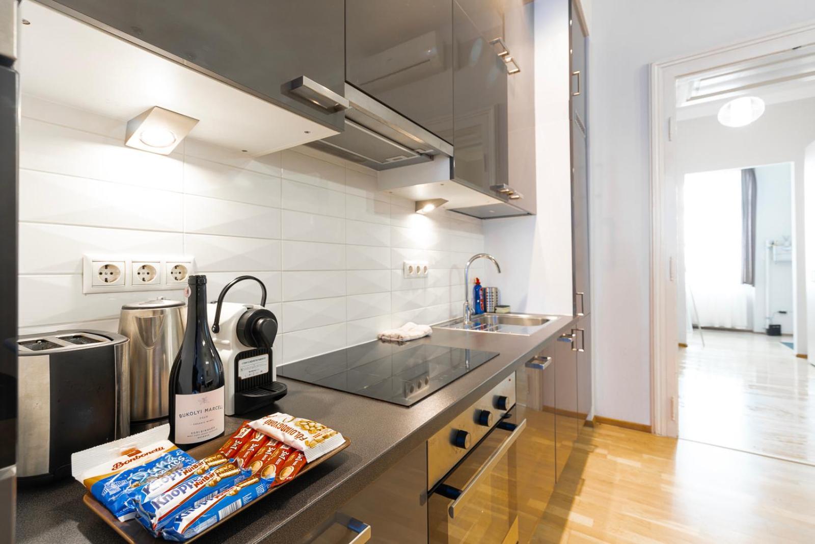 Luxury With Spacious Livingroom At Opera House *