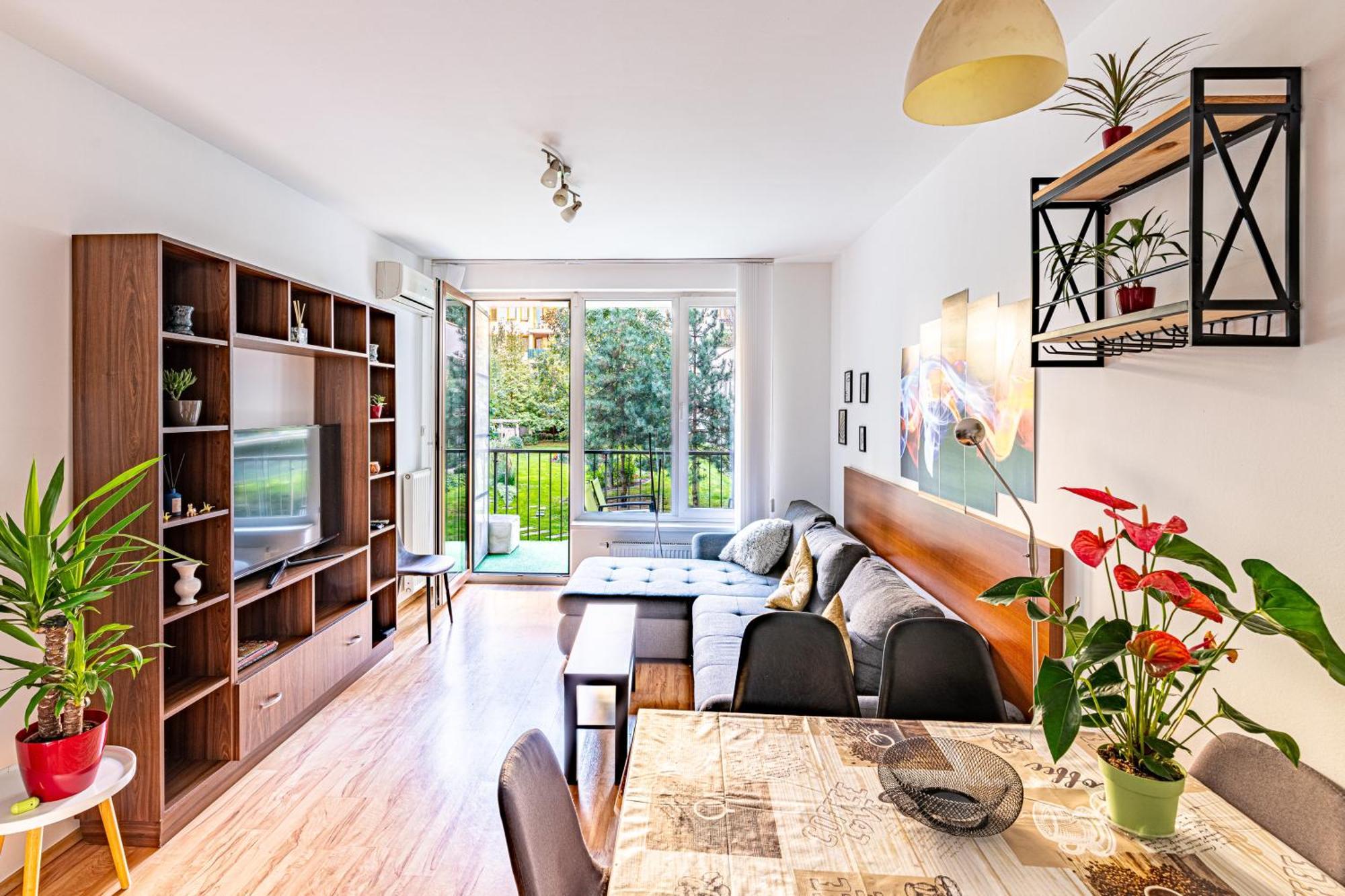 Zoe Apartment *