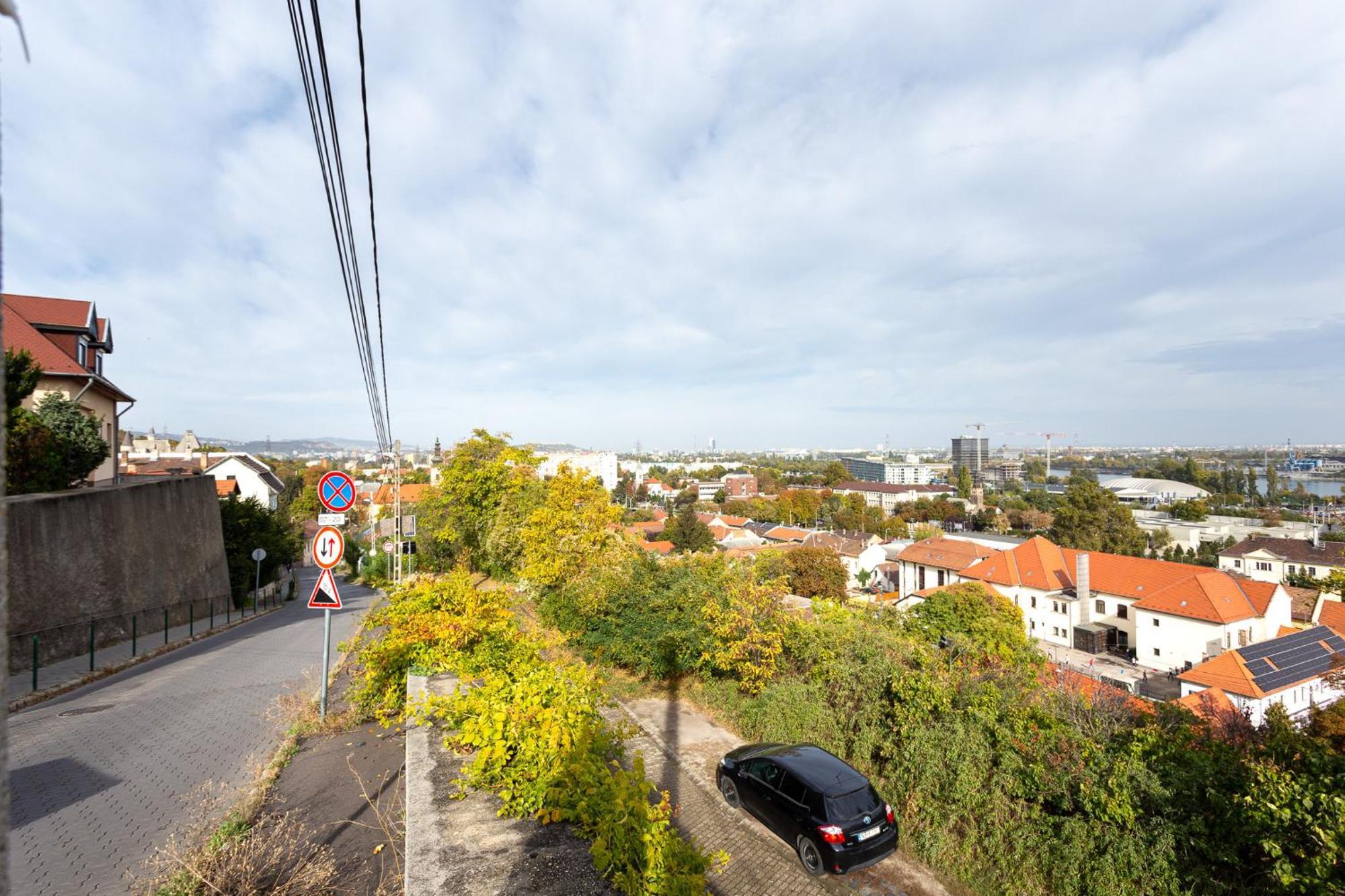 Rivercity South Buda Hills Lejlighed