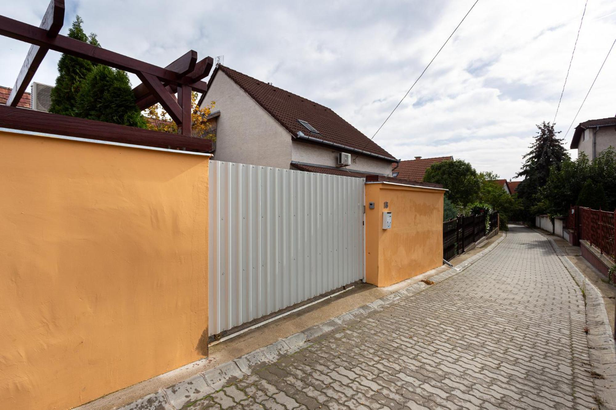 Rivercity South Buda Hills Appartamento Budapest