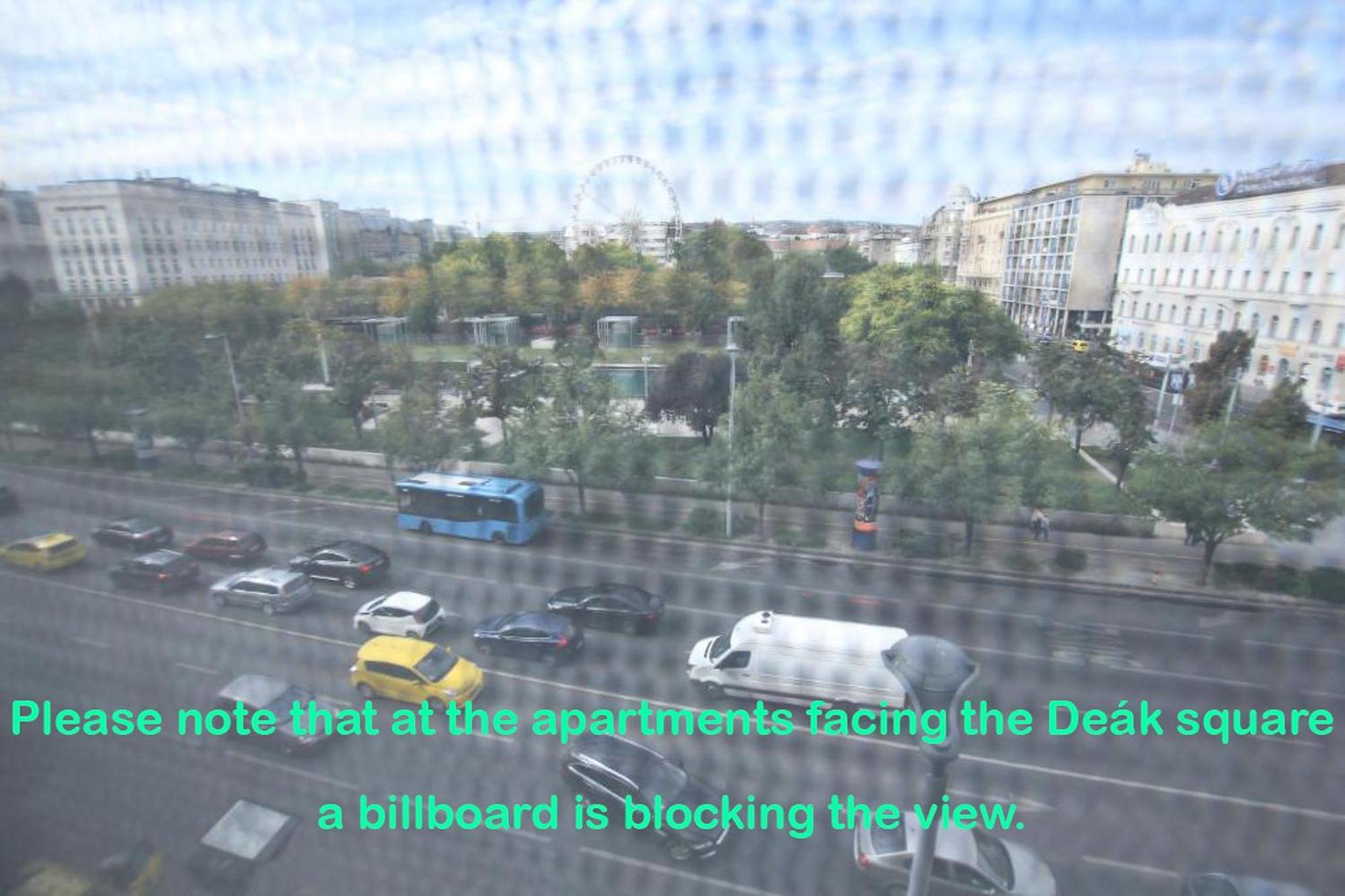 Gellerico Deak Square