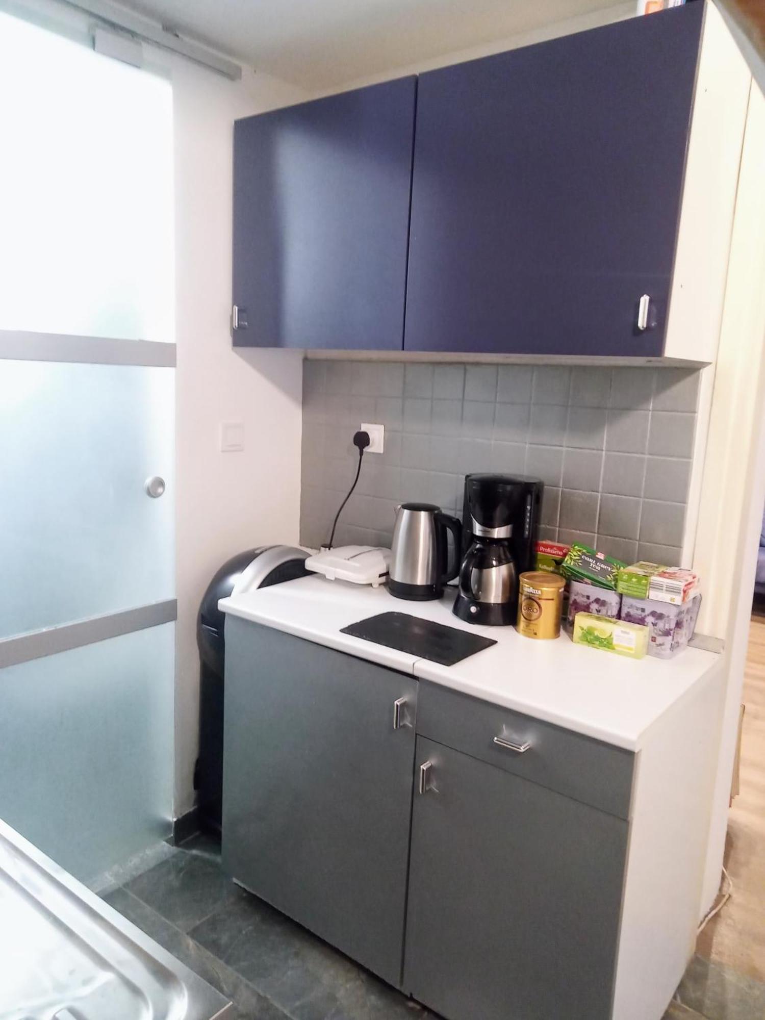 3 Separate Beds - 40m2 - *