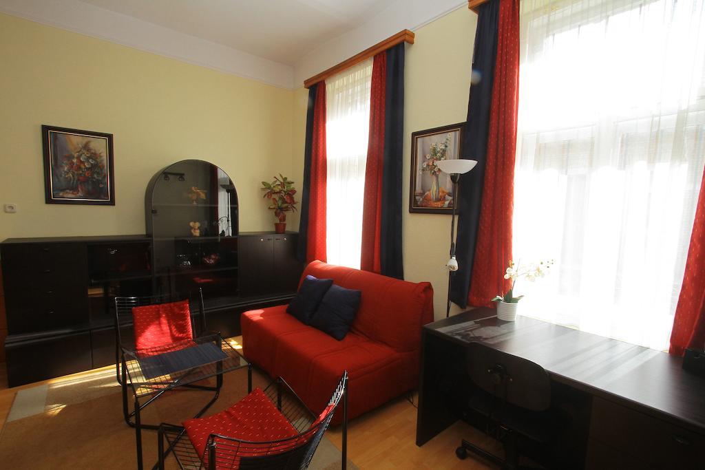 Apartman Center *